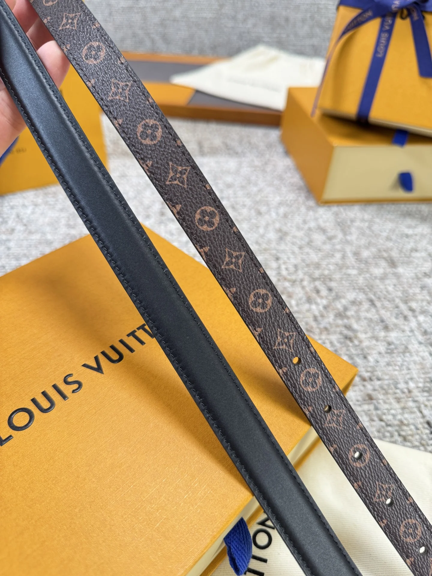 LV Belts Leather P160 2.0cm Width A60202608050014 - Image 8