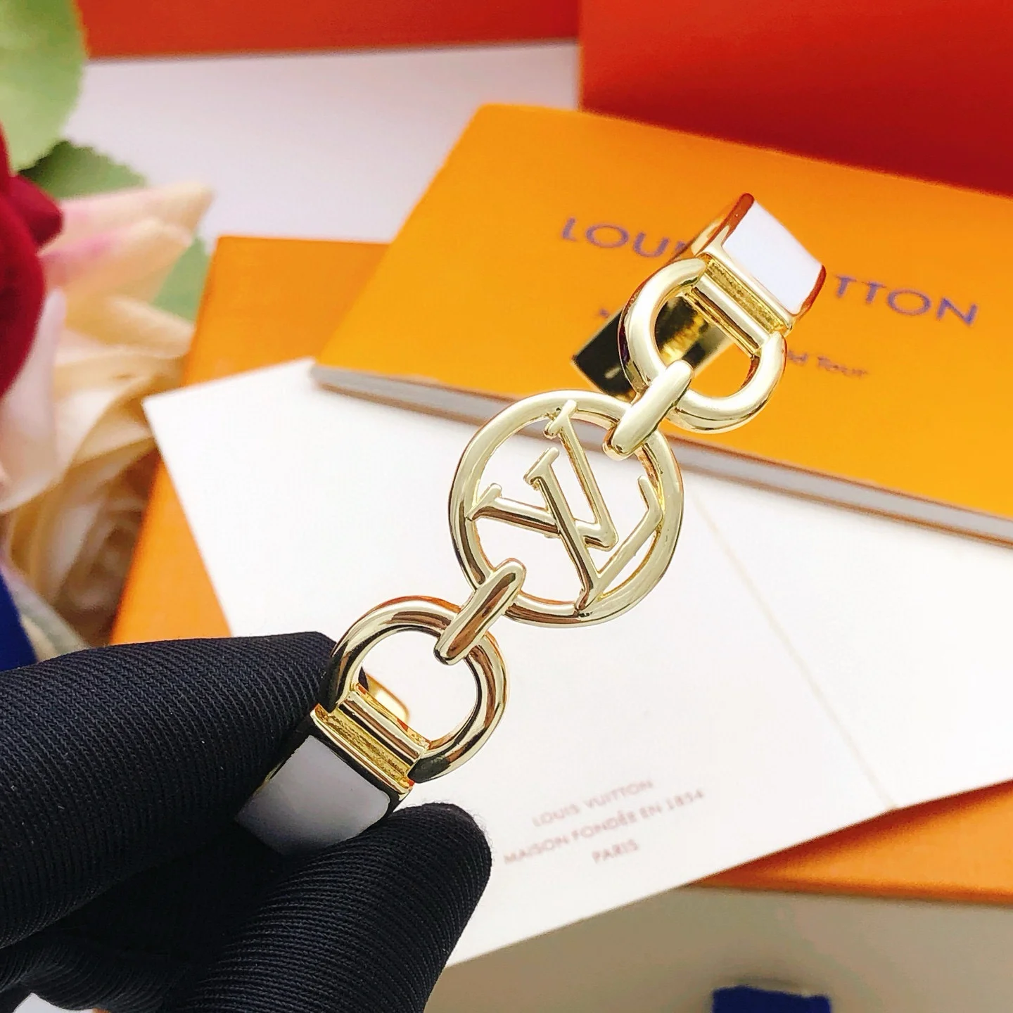 LV Bracelets Brass One Size F5202608050074 - Image 4