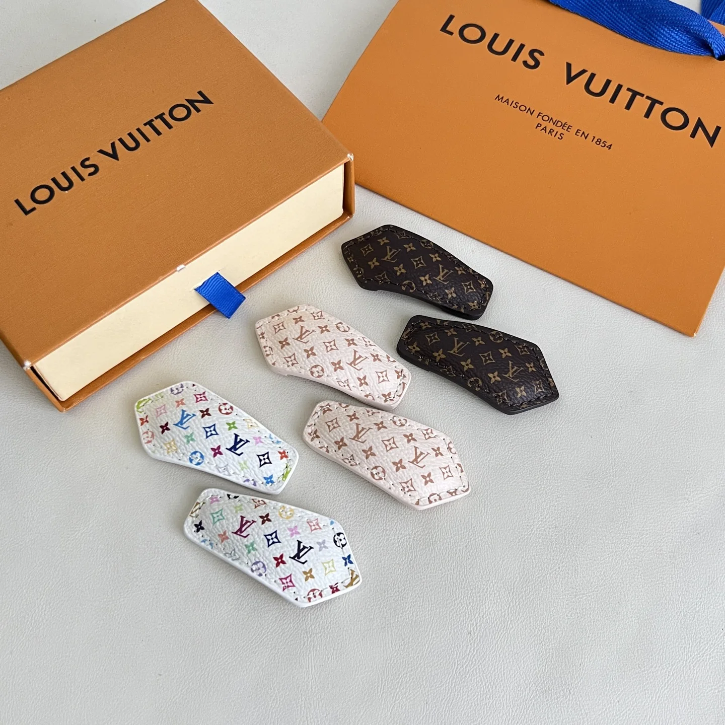 LV Jewelry One Size A15202608050279 - Image 3