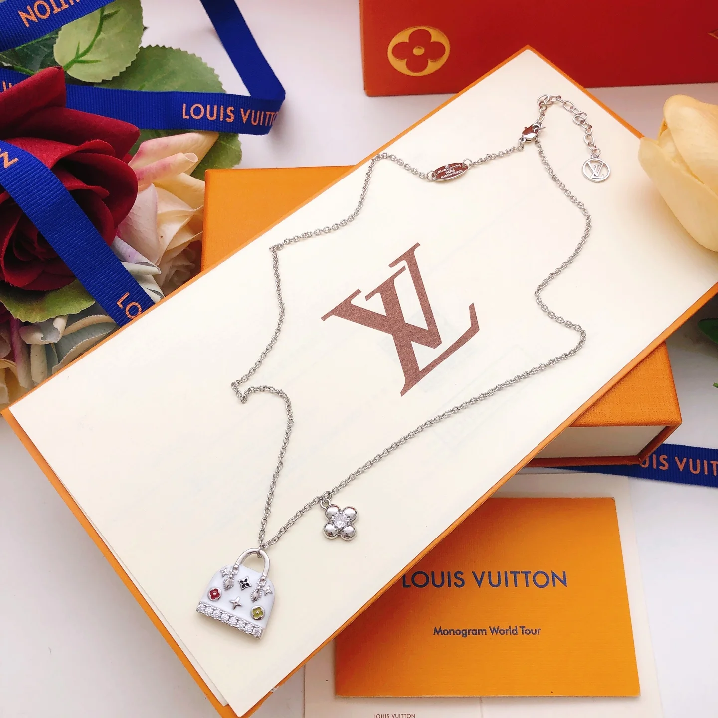 LV Necklaces Brass One Size F0202608050087 - Image 4