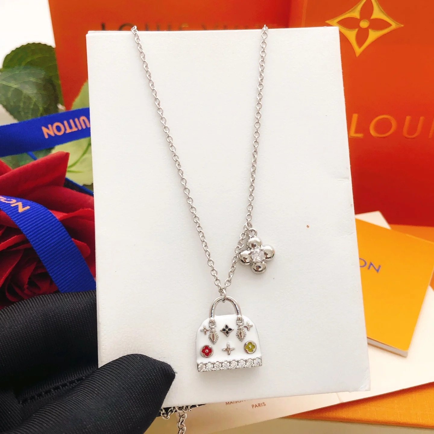 LV Necklaces Brass One Size F0202608050087 - Image 6