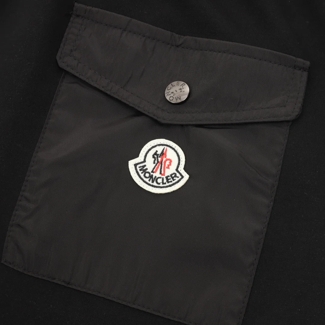 MONCLER Shorts Knit Fabric XS-L A60202608030075 - Image 7