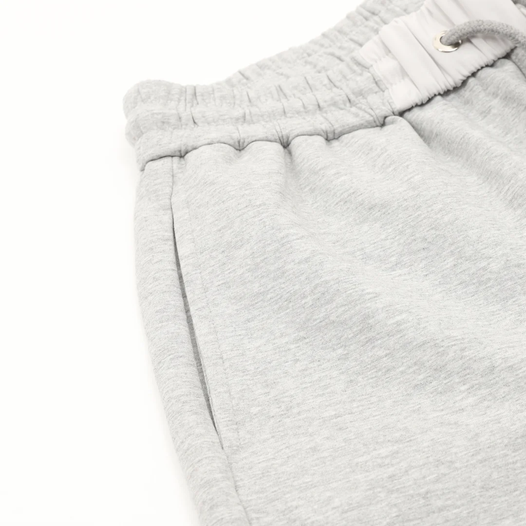 MONCLER Shorts Knit XS-L A60202608030074 - Image 5