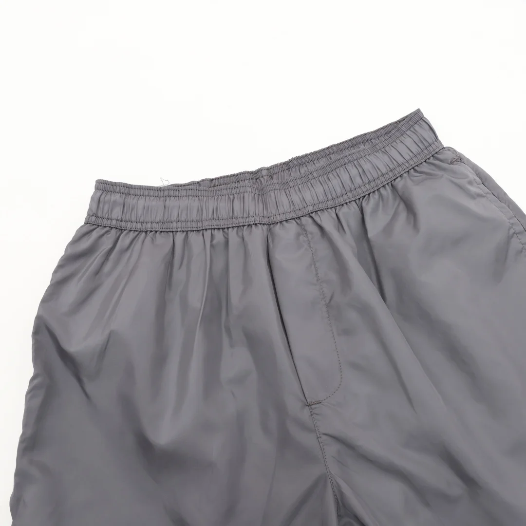 MONCLER Shorts Nylon M-XXL A30202608030016 - Image 4