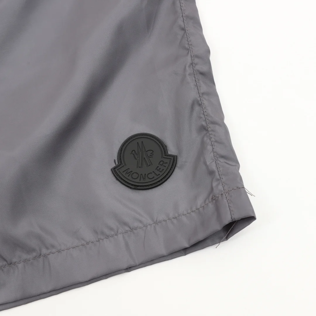 MONCLER Shorts Nylon M-XXL A30202608030016 - Image 6
