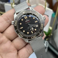 Alternative view of OMEGA Automated Automated Diver 300M (Black Dial) 42mm B250202608050083