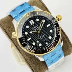 Alternative view of OMEGA Seamaster Automatic 300M (Black Dial) 42mm VS A700202608050262