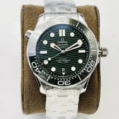 OMEGA Seamaster Automatic Diver 300M (Green Dial) 42mm VS A850202608050266