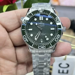 OMEGA Seamaster Automatic (Green Dial) 40mm A750202608050008