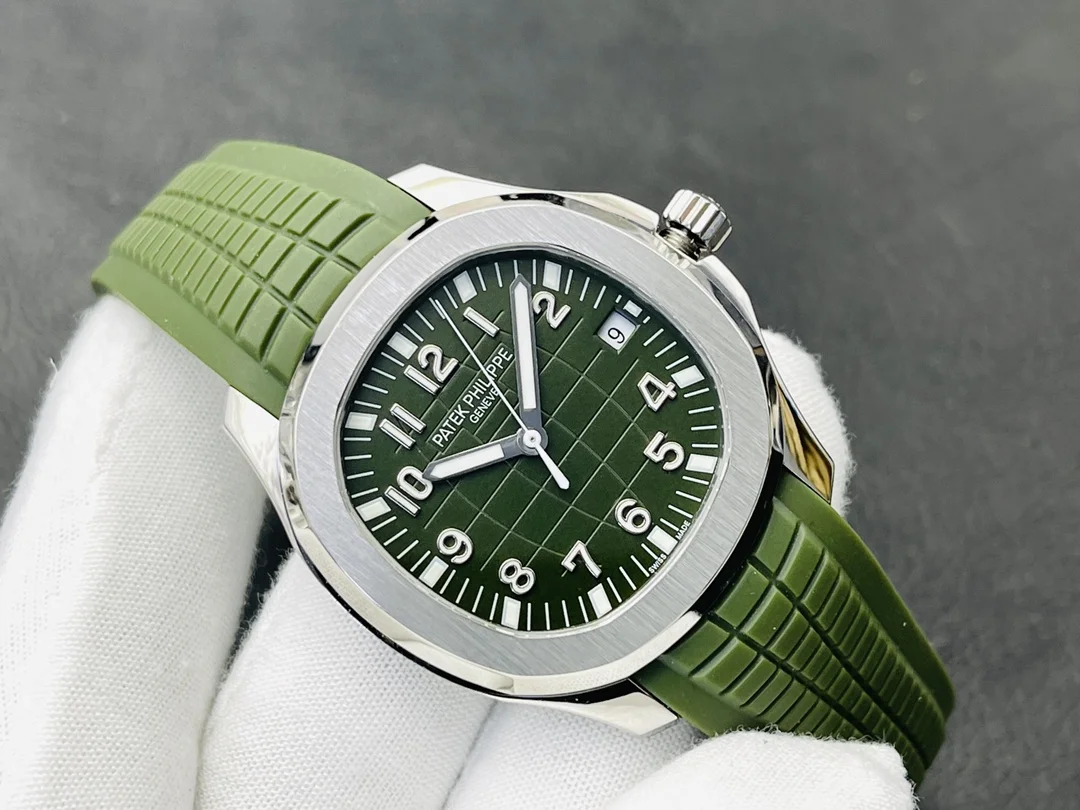 PATEK PHILIPPE Aquanaut Automatic 5167 (Green Dial) 40mm A600202608050281