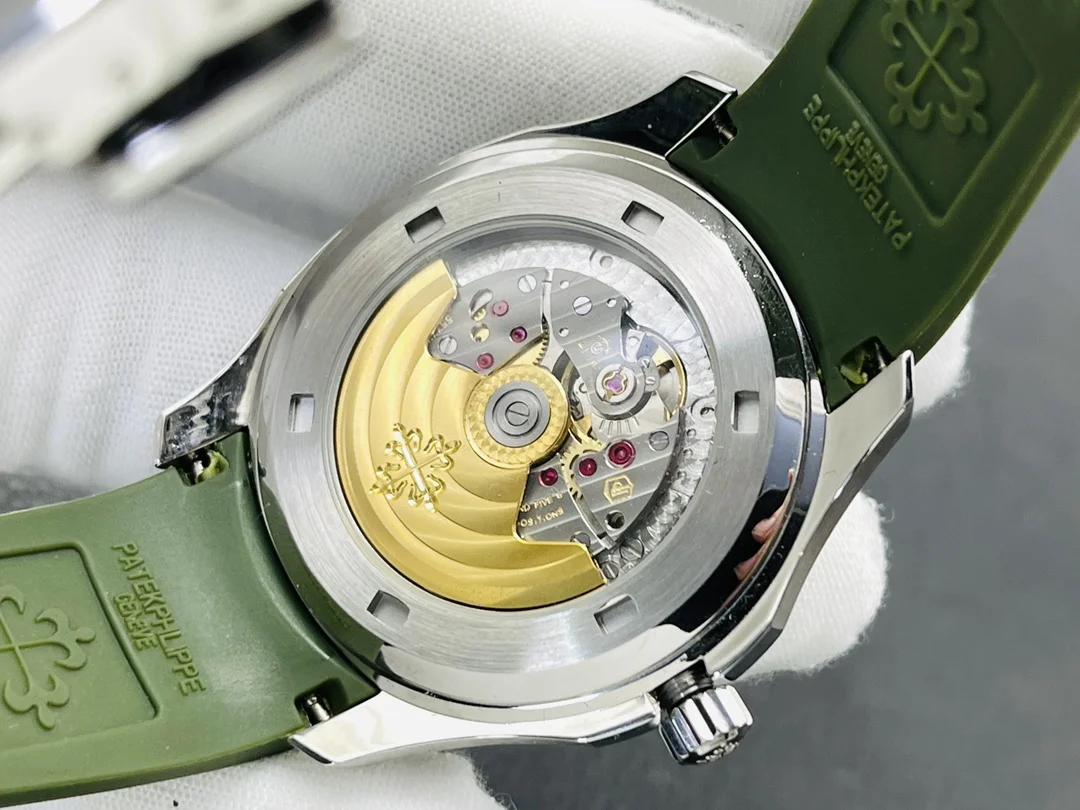 PATEK PHILIPPE Aquanaut Automatic 5167 (Green Dial) 40mm A600202608050281 - Image 7