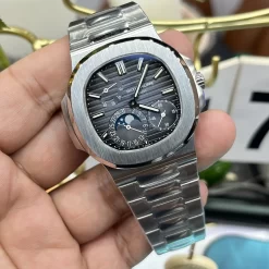 Alternative view of PATEK PHILIPPE Nautilus Automatic 5712 (Grey Dial) 40mm B450202608050039