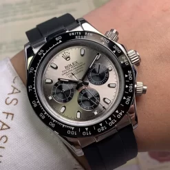 Alternative view of ROLEX Daytona Automatic (Silver Dial) D80202608050243