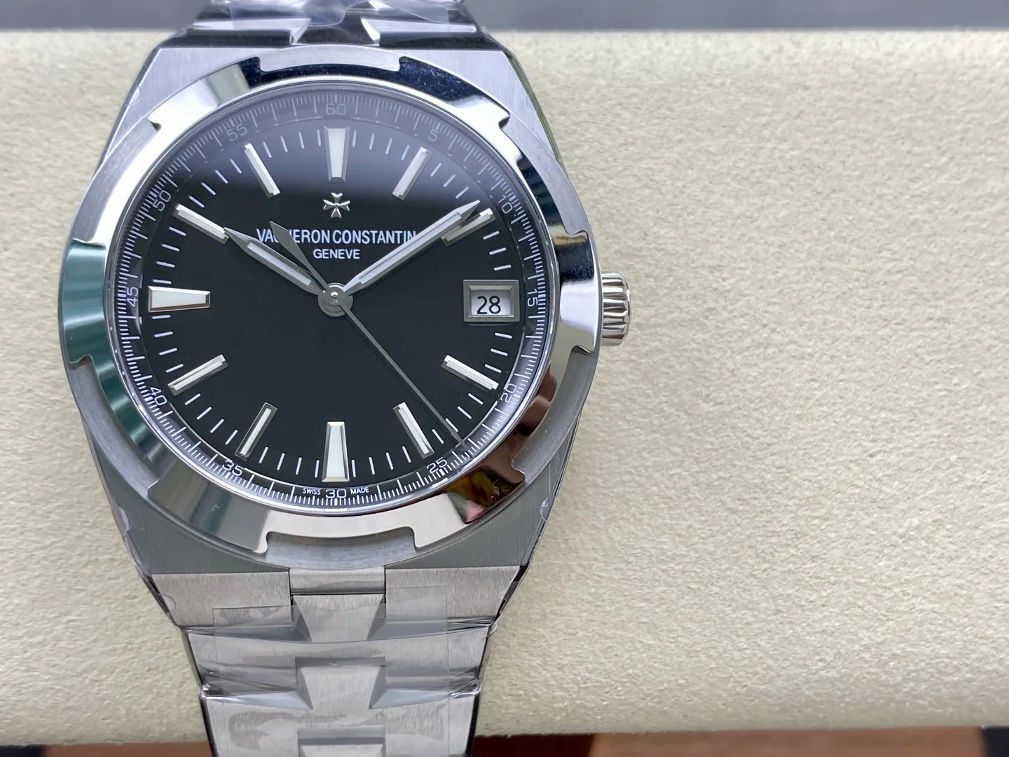 VACHERON CONSTANTIN Automated Automated 4500V (Black Dial) 41mm B300202608050087