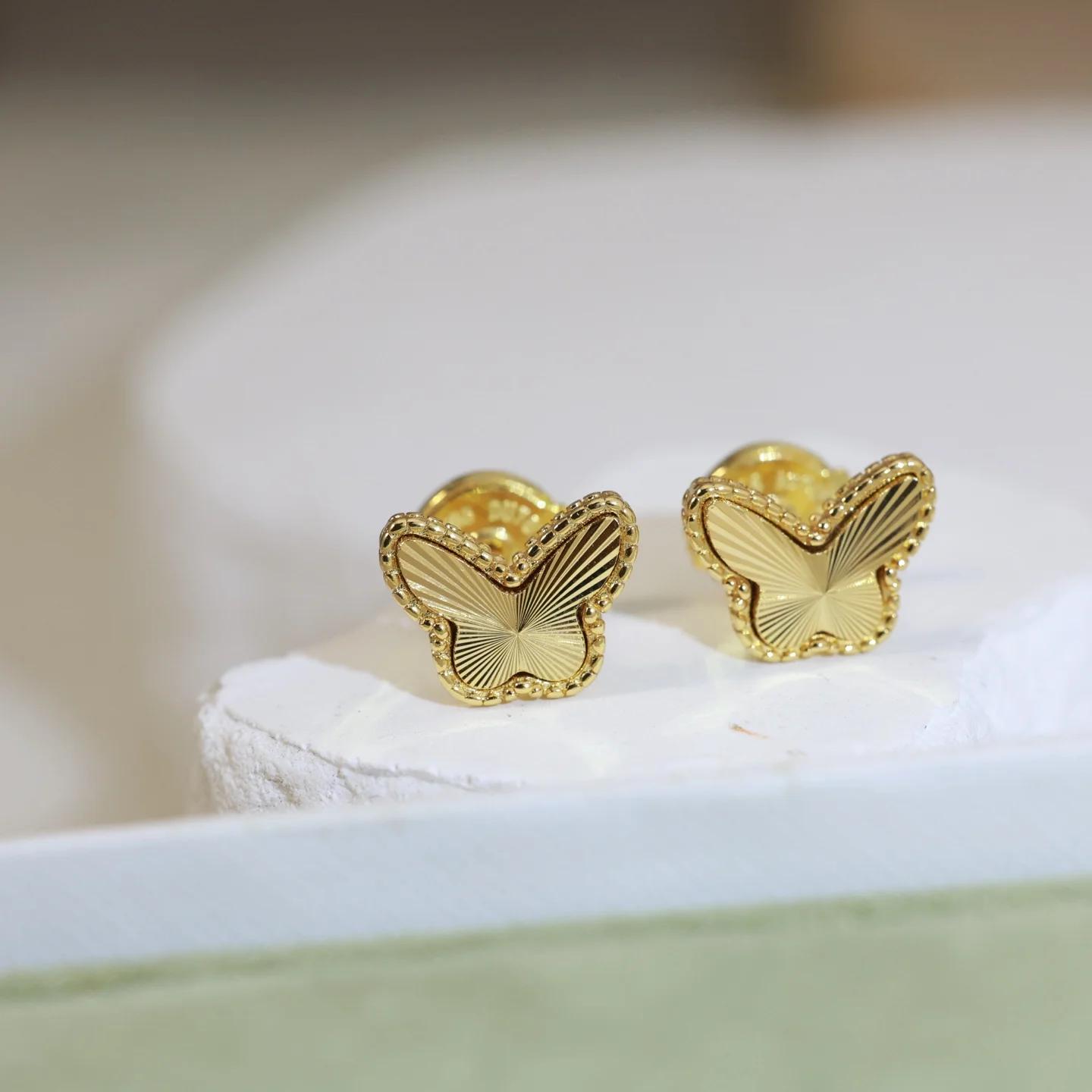 VAN CLEEF & ARPELS Earrings Silver Gold Plated One Size F0202608050206 - Image 4