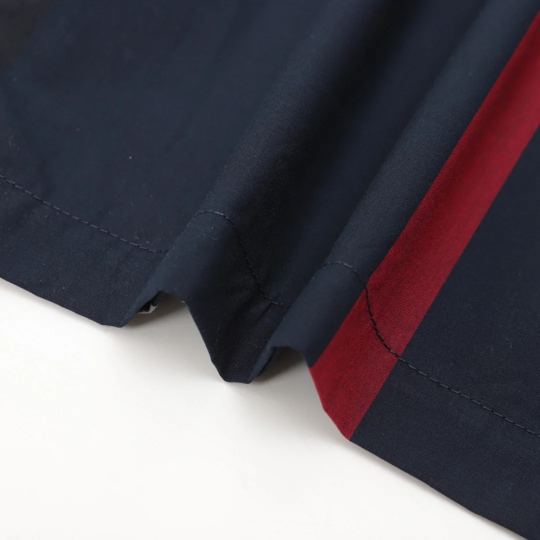BURBERRY Shorts Navy-White S-L A40202609080277 - Image 7
