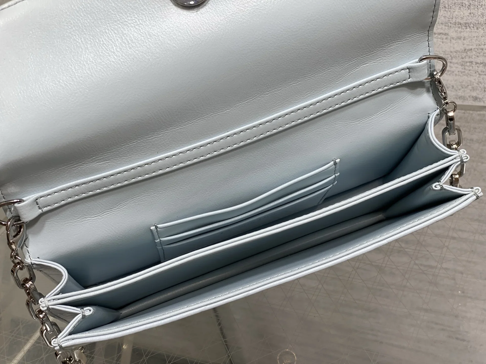 DIOR Clutches Bags Calfskin Ostrich Embossed Light Blue-Silver 21X11X5CM F50202609090150 - Image 8