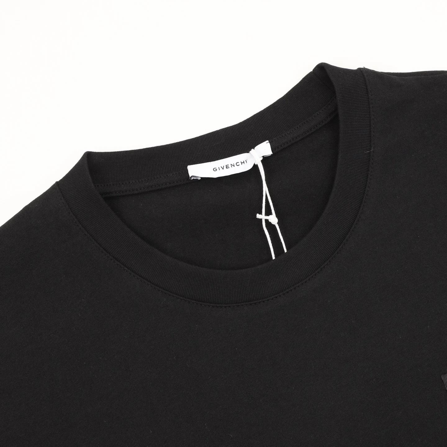GIVENCHY T-shirts Black S-L A20202609080417 - Image 3