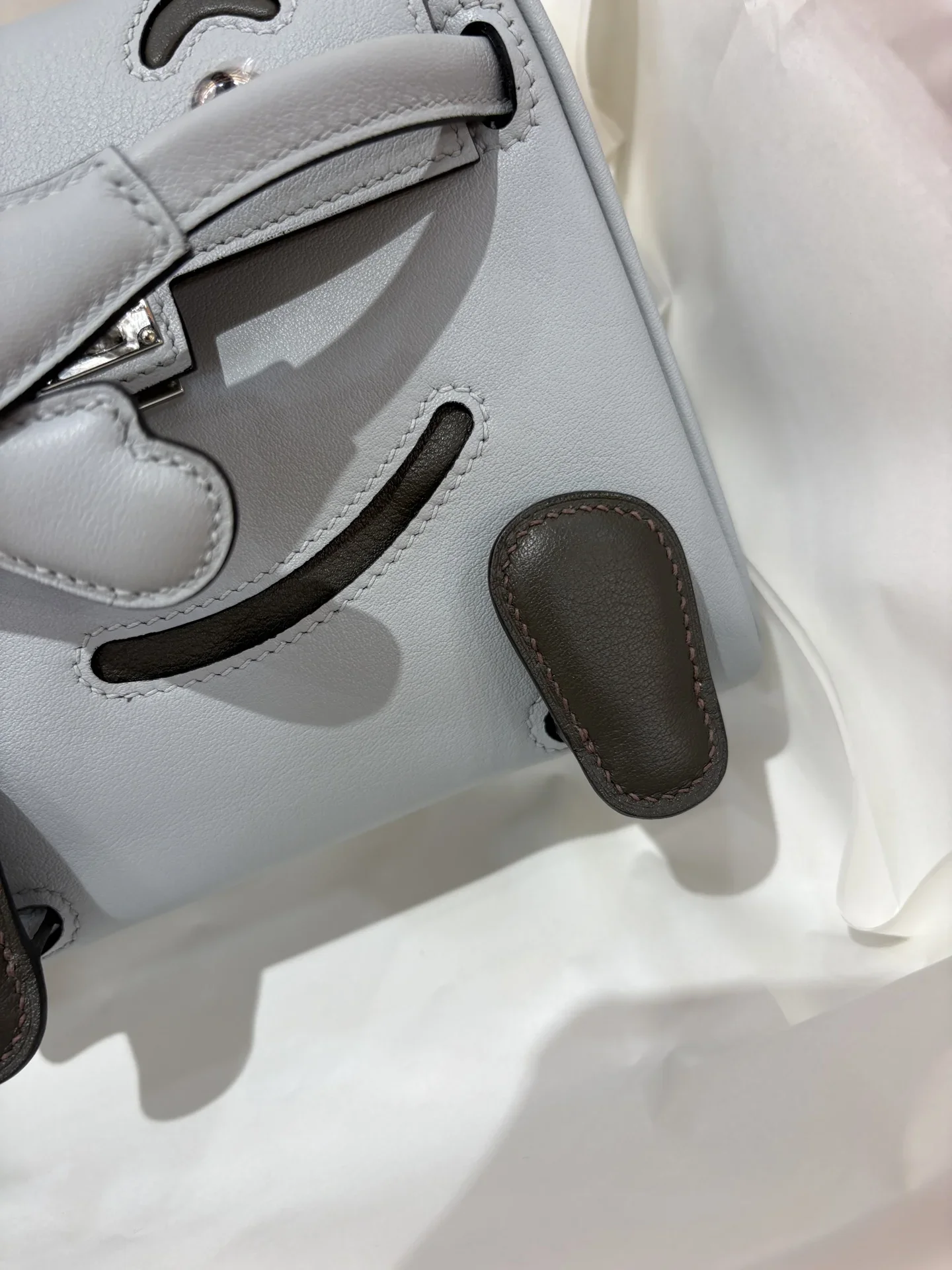 HERMES Trend Bags Grey-Brown 16CM A350202609090302 - Image 3