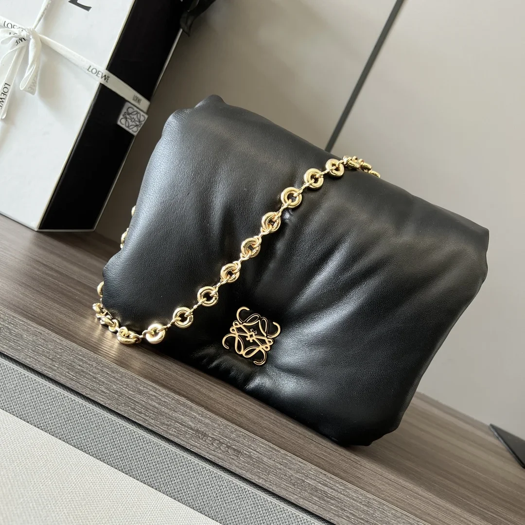 LOEWE Shoulder Bags Nappa Lambskin Black-Gold 23X13X6CM B023202609090310