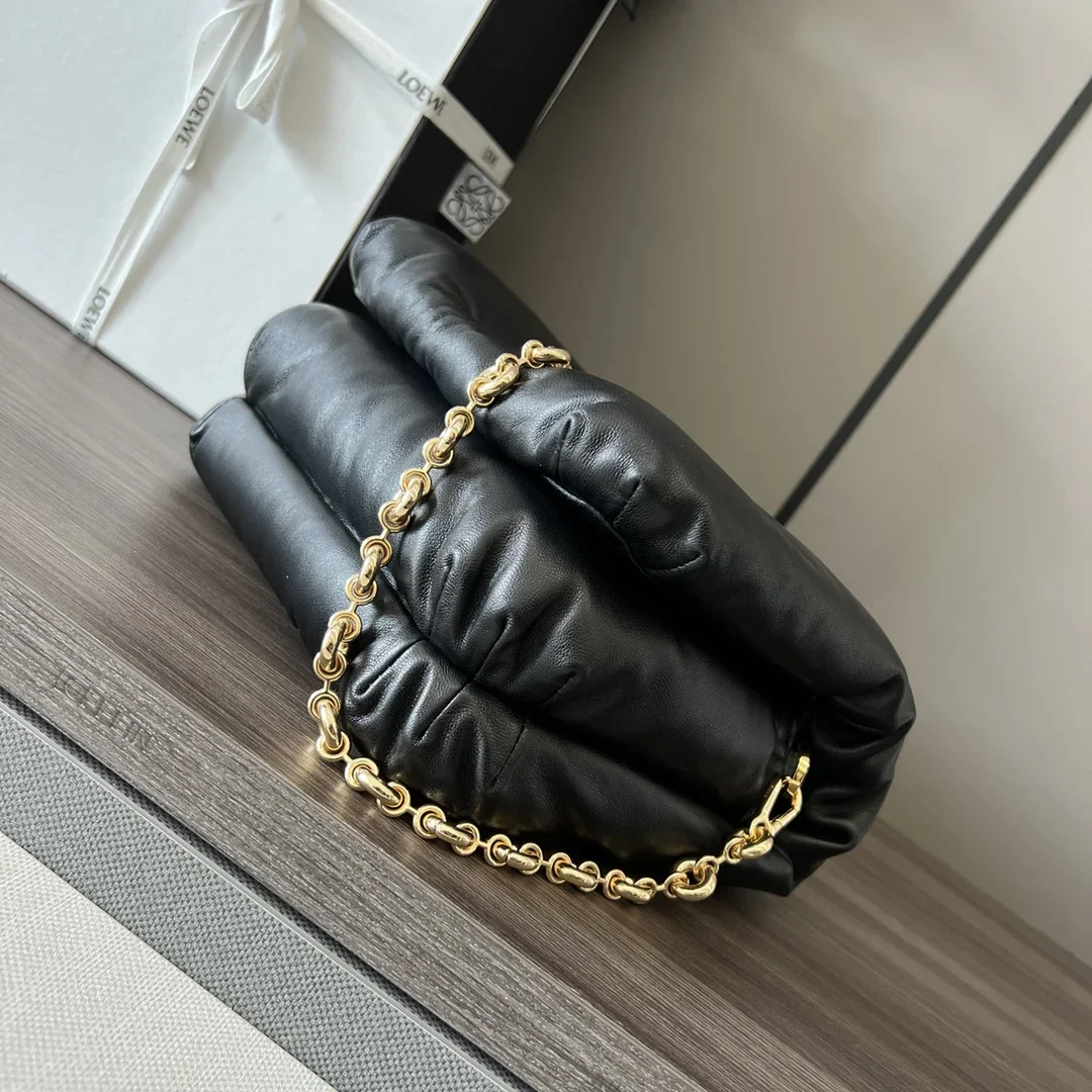 LOEWE Shoulder Bags Nappa Lambskin Black-Gold 23X13X6CM B023202609090310 - Image 4