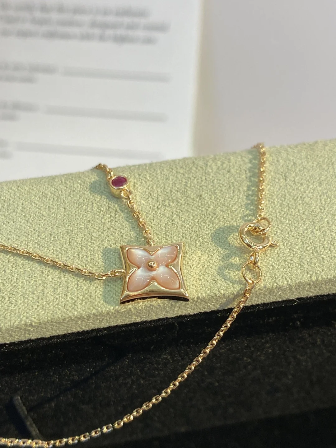 LV Necklaces A15202609070055 - Image 3
