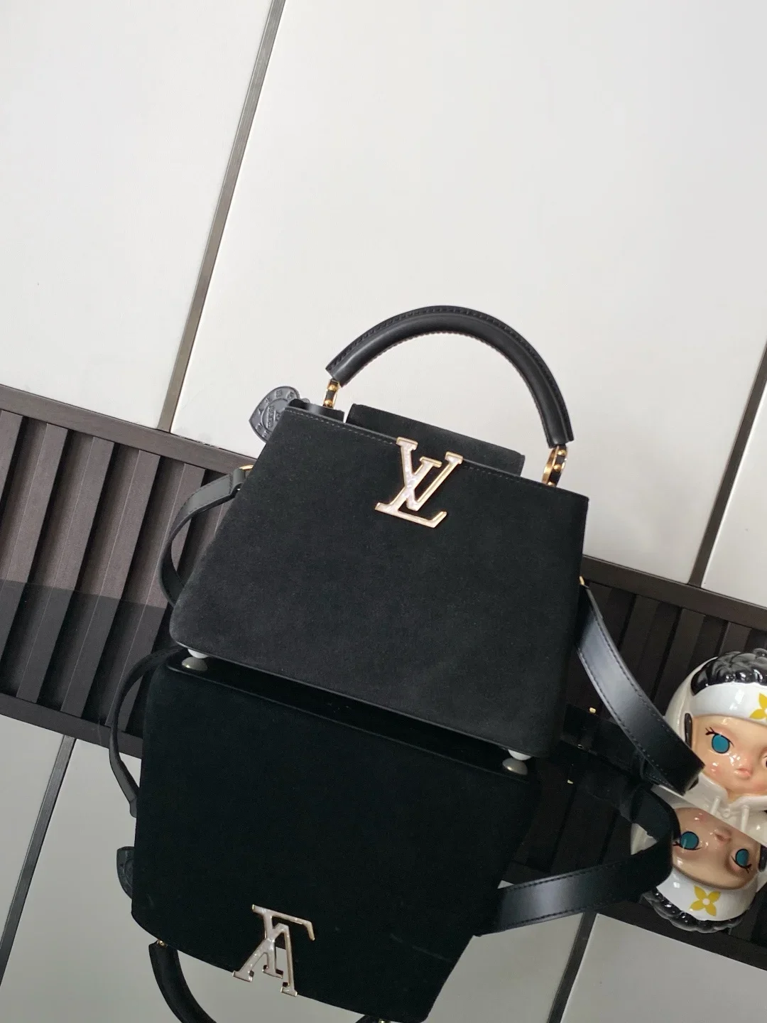LV Top Handle Bags Black-Gold 27X18X9CM A180202609090239
