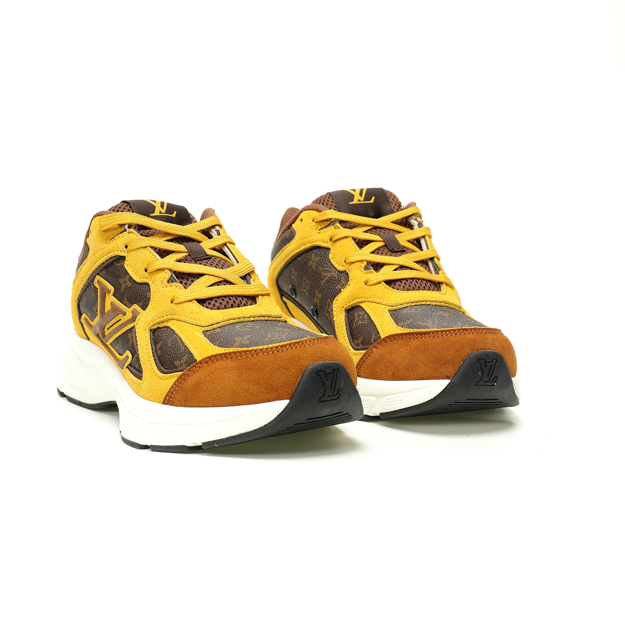 Louis Vuitton Runner Tatic Low Sneaker LV 1AKC3O - Image 5