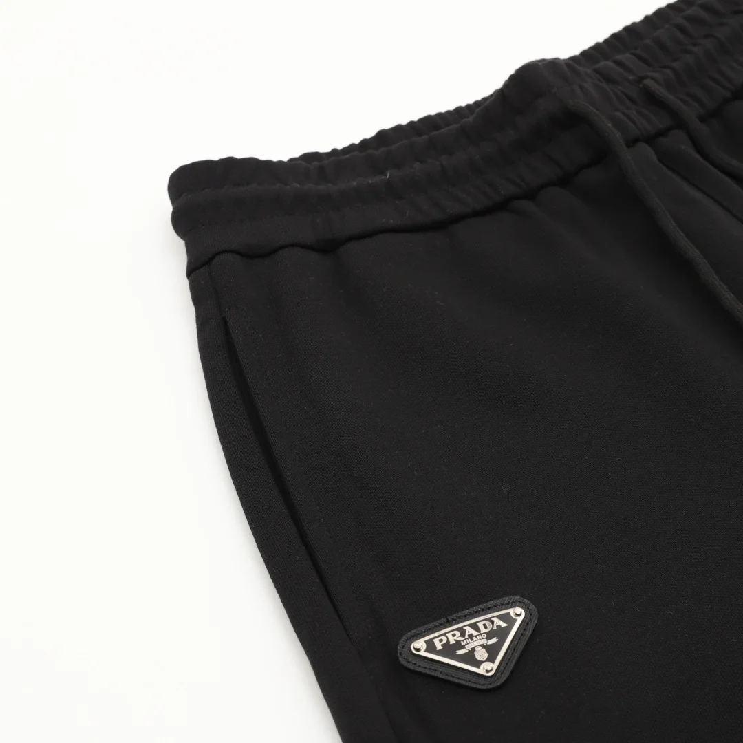 PRADA Shorts Black-White S-L A40202609080394 - Image 4