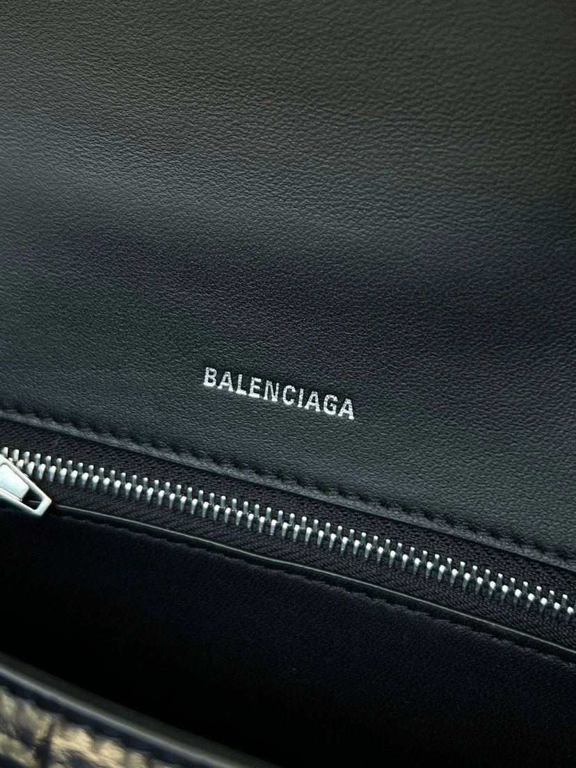 BALENCIAGA Shoulder Bags Black-Silver 23X10X24CM D0010065870 - Image 8