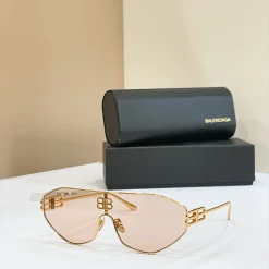Alternative view of BALENCIAGA Sunglasses A3510072932