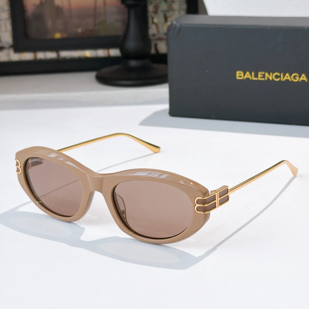 BALENCIAGA Sunglasses A3510073635