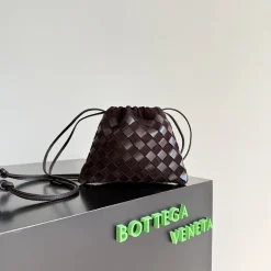 BOTTEGA VENETA Bucket Bags Brown 21X16.6X1CM F8010065367
