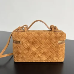 Alternative view of BOTTEGA VENETA Bucket Bags Brown-Gold 22X12.5X5CM H7010064641
