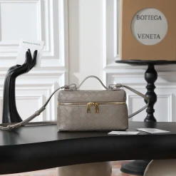 BOTTEGA VENETA Bucket Bags Gray-Gold 22X12.5X5CM F8010064603