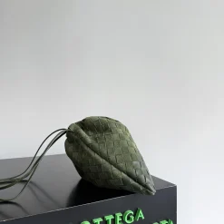 Alternative view of BOTTEGA VENETA Bucket Bags Green 32X23X1CM G8010064600