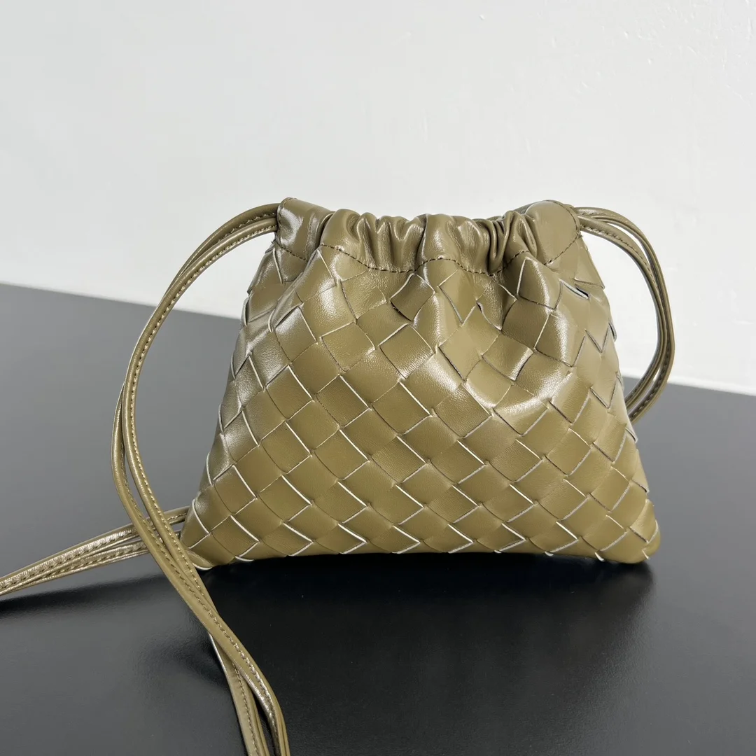 BOTTEGA VENETA Bucket Bags Nappa Leather Green 21X16.6X1CM F8010065380