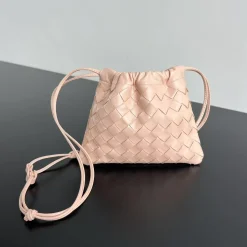 BOTTEGA VENETA Bucket Bags Pink 21X16.6X1CM F8010065388