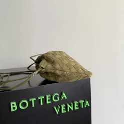 Alternative view of BOTTEGA VENETA Bucket Bags Suede Green-Khaki 21X16.6X1CM F8010065406