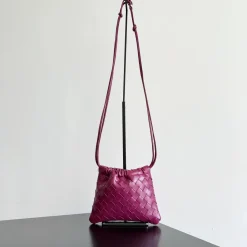 Alternative view of BOTTEGA VENETA Bucket Bags Woven Leather Purple 21X16.6X1CM F8010065407