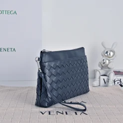 Alternative view of BOTTEGA VENETA Clutches Bags Braided Calf Leather Blue 25X17X4CM F0010065584
