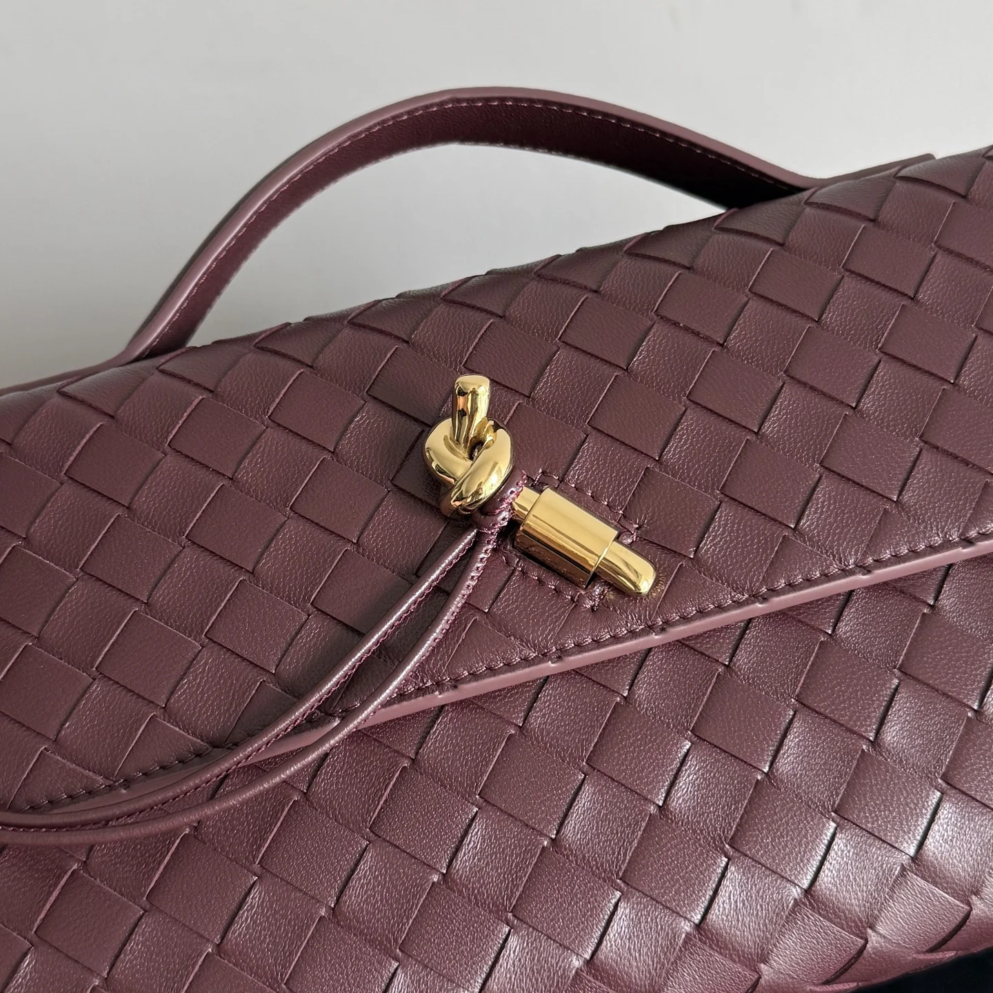 BOTTEGA VENETA Clutches Bags Lamb Leather Burgundy-Gold 24X13.5X7CM G6010065865 - Image 5