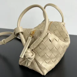 Alternative view of BOTTEGA VENETA Shoulder Bags Beige 19X12X9CM F8010065225