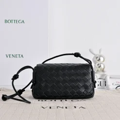 Alternative view of BOTTEGA VENETA Shoulder Bags Black 21X11X9CM F8010065420