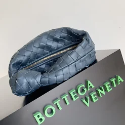 Alternative view of BOTTEGA VENETA Shoulder Bags Black 23X15X5CM E6010061629