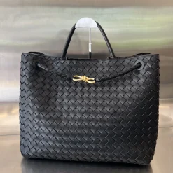 BOTTEGA VENETA Shoulder Bags Black-Gold 45X22X34CM A88010065538