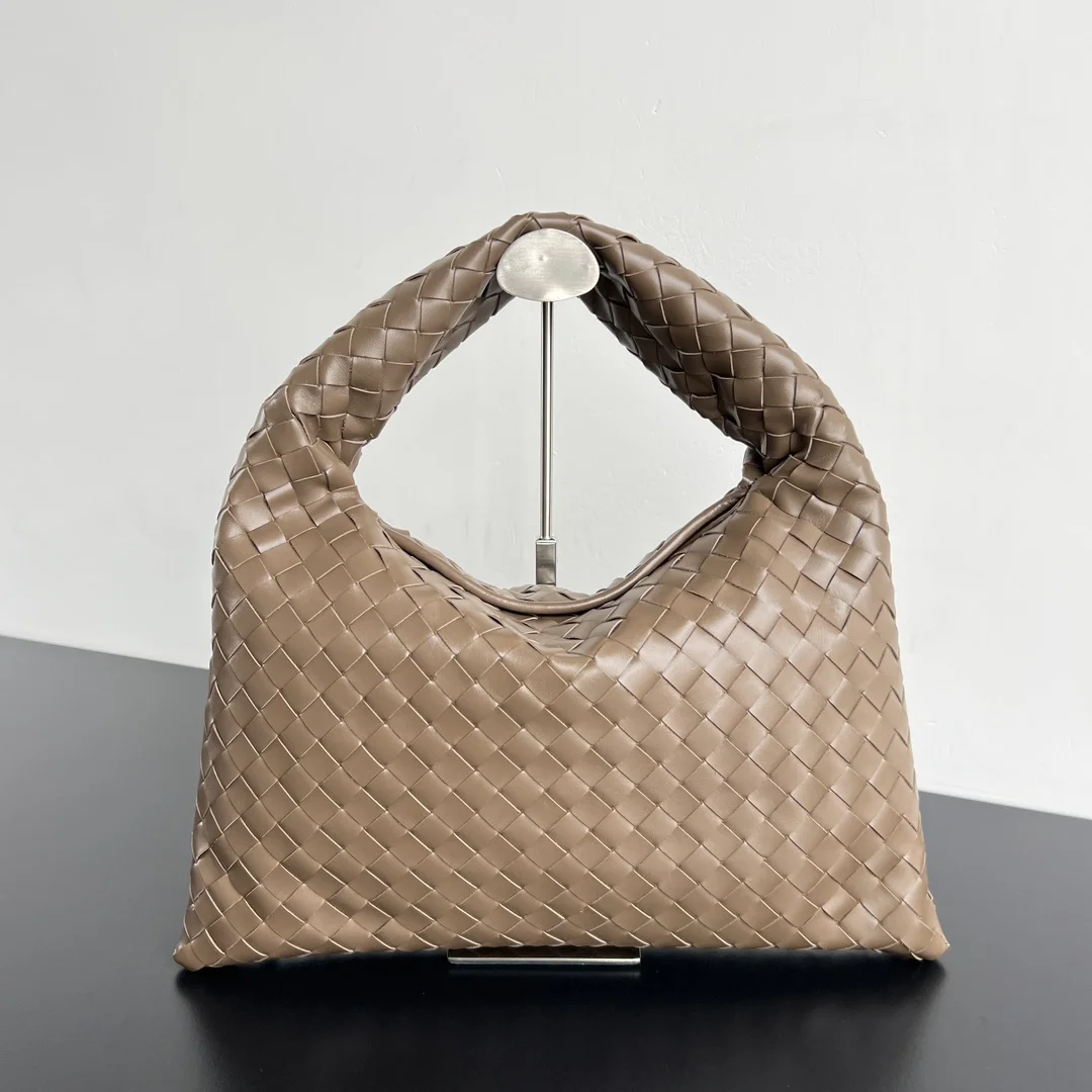 BOTTEGA VENETA Shoulder Bags Brown 41X20.5X7.5CM H8010060244