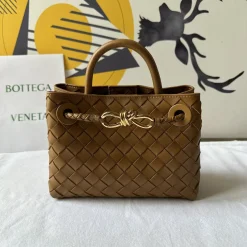 BOTTEGA VENETA Shoulder Bags Brown-Gold 20X15X9CM H3010063896