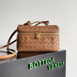 BOTTEGA VENETA Shoulder Bags Brown-Gold 22X12.5X5CM F8010064858