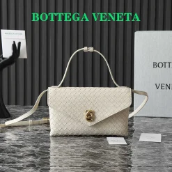 BOTTEGA VENETA Shoulder Bags Cream-Gold 25X16X5.5CM H3010062695